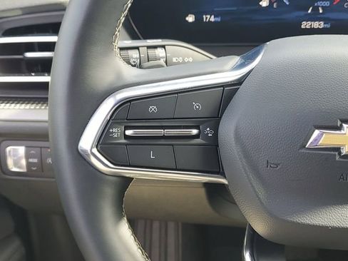 Certified 2025 Chevrolet Traverse LT image 25