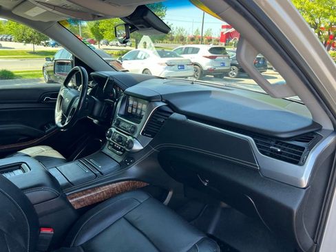 Used 2019 Chevrolet Tahoe Premier AWD/4WD image 29