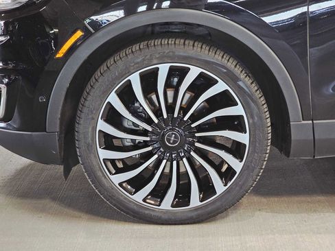Used 2019 Lincoln Nautilus Black Label image 8