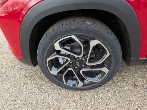 New 2026 Chevrolet Trax RS w/ Sunroof Package FWD image 10