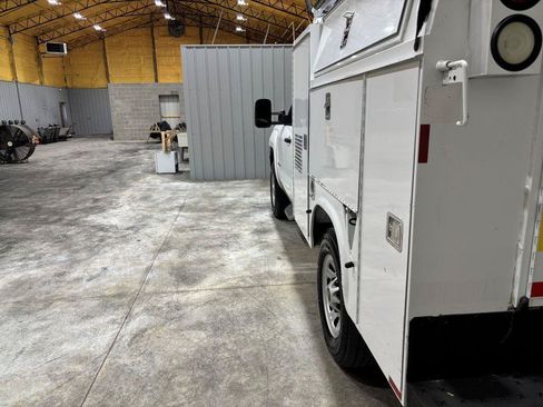 Used 2015 Chevrolet Silverado 3500 W/T RWD image 9