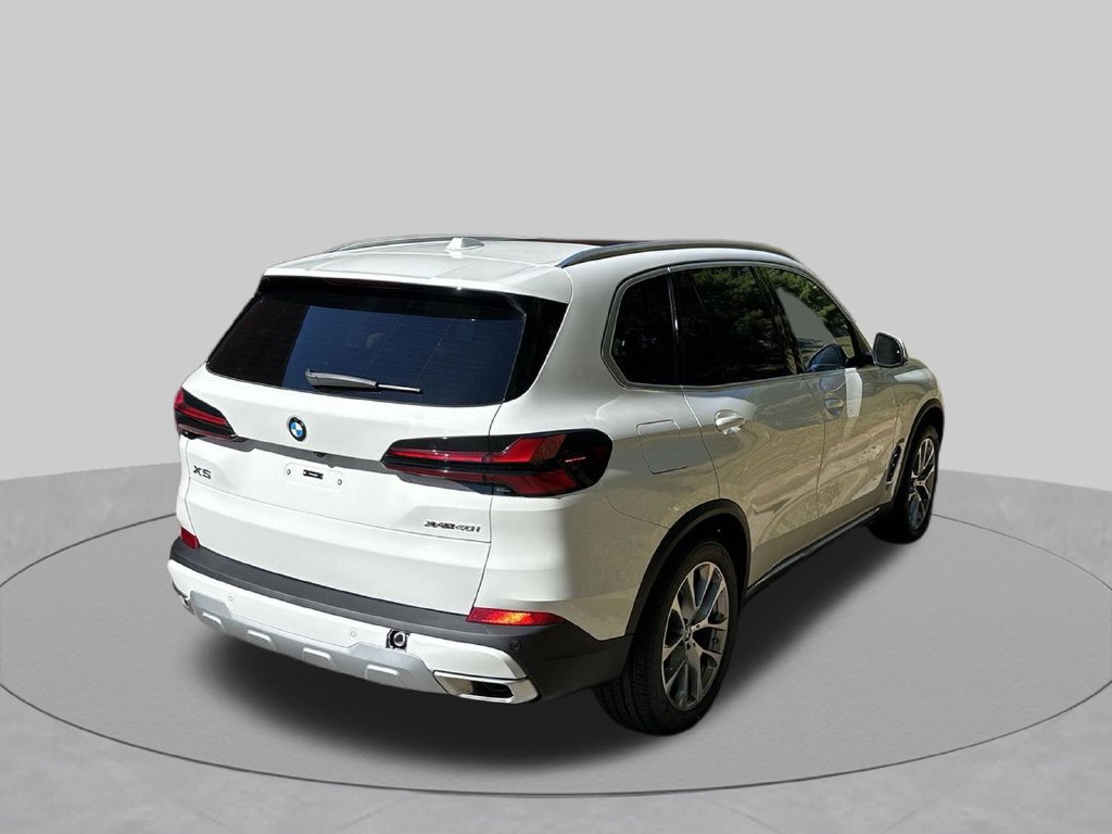 Used 2026 BMW X5 xDrive40i w/ Parking Assistance Package AWD/4WD image 9