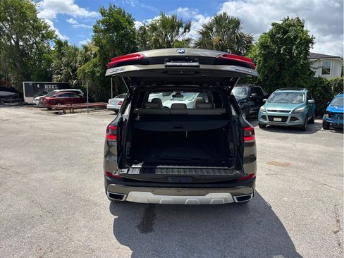 Used 2022 BMW X5 xDrive40i w/ Premium Package AWD/4WD image 49
