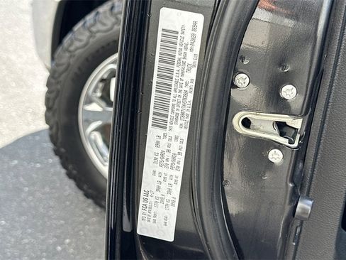 Used 2017 RAM 1500 Laramie w/ Convenience Group image 30