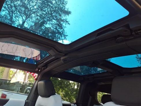Used 2024 GMC Hummer EV 2X w/ Extreme Off-Road Package AWD/4WD image 18