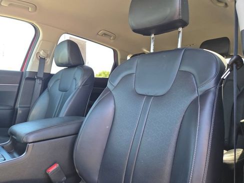 Certified 2021 Kia Sorento S AWD/4WD image 13