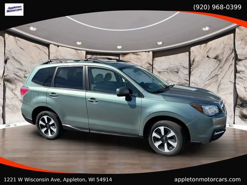 Used 2017 Subaru Forester 2.5i Premium w/ All-Weather Package AWD/4WD image 9