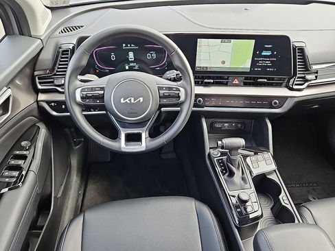 Certified 2023 Kia Sportage EX image 10