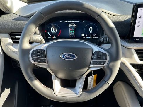New 2026 Ford Explorer Active w/ Active Comfort Package image 21