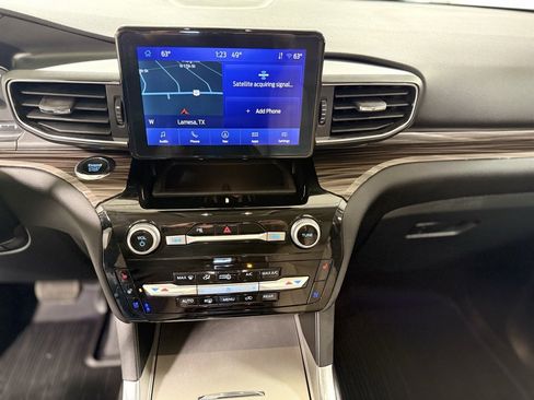Used 2023 Ford Explorer Limited w/ Equipment Group 301A image 14