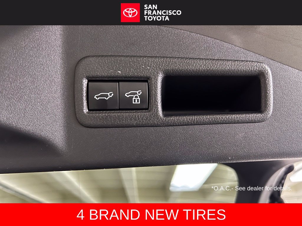 Used 2023 Toyota bZ4X FWD image 37