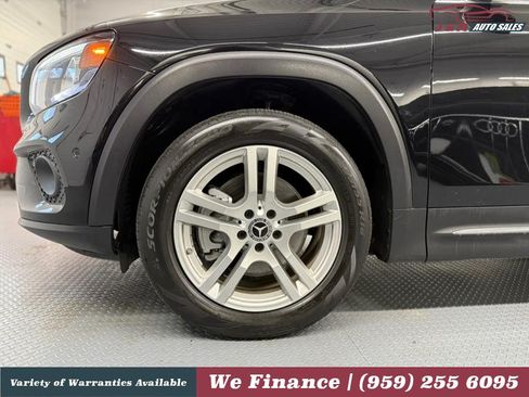 Used 2021 Mercedes-Benz GLB 250 4MATIC image 13