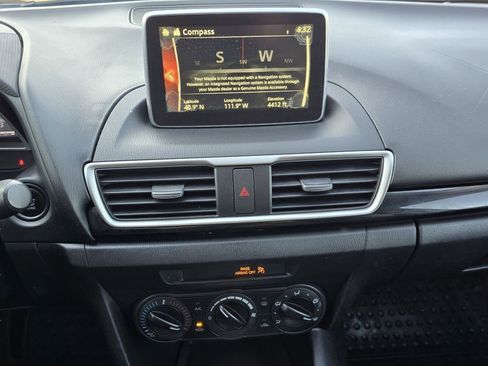 Used 2016 MAZDA MAZDA3 i Sport image 3