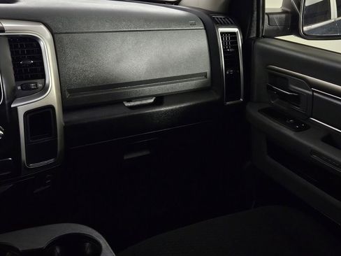 Used 2019 RAM 1500 Classic Warlock image 12