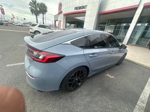 Used 2022 Honda Civic Sport Touring image 4