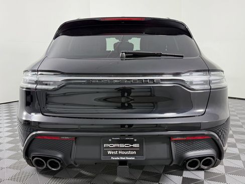 Certified 2026 Porsche Macan AWD/4WD image 10