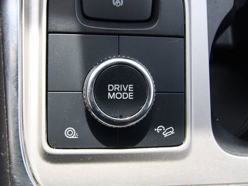 Used 2022 Ford Explorer Limited AWD/4WD image 39