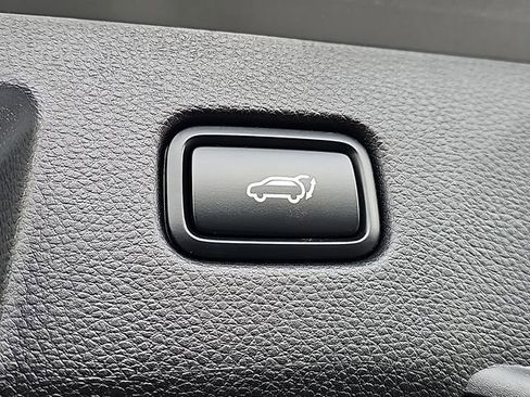 Used 2024 Kia Seltos SX w/ SX Sunroof Package image 31