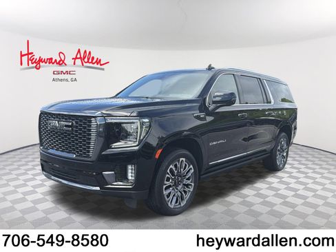 Used 2023 GMC Yukon XL Denali Ultimate AWD/4WD image 1