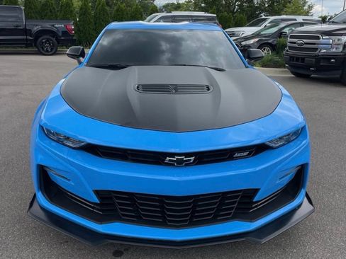 Used 2023 Chevrolet Camaro SS RWD image 9
