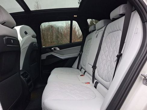 New 2026 BMW X5 xDrive50e w/ M Sport Package image 9