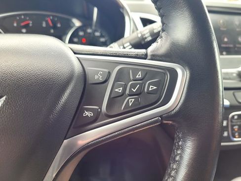 Used 2022 Chevrolet Equinox LT AWD/4WD image 23