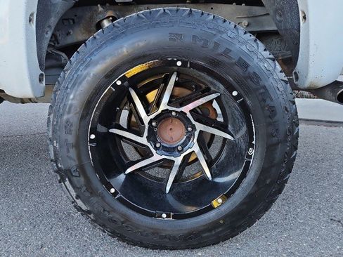 Used 2012 Toyota Tundra Limited w/ Memory Pkg image 19