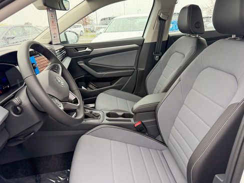 New 2026 Volkswagen Jetta SE image 12