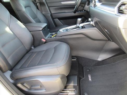 Used 2019 MAZDA CX-5 Grand Touring w/ GT Premium Package image 9