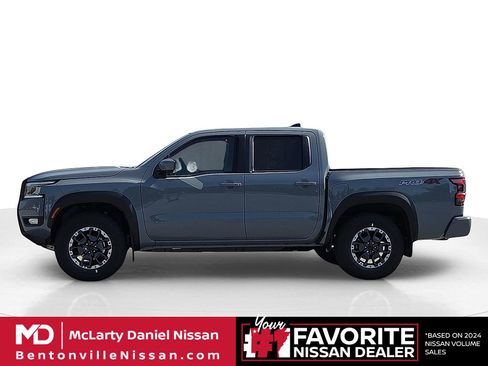 New 2026 Nissan Frontier PRO-4X w/ Pro Premium Package AWD/4WD image 3