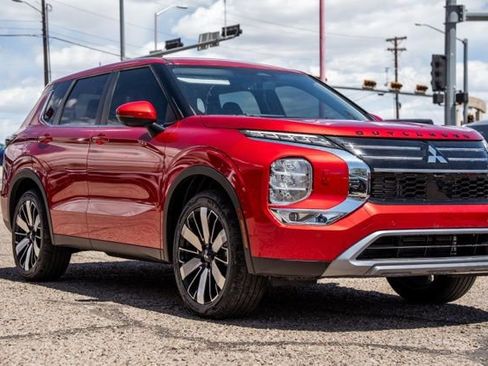 New 2026 Mitsubishi Outlander SE AWD/4WD image 3