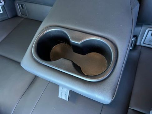 Used 2022 Lexus UX 250h F Sport image 17