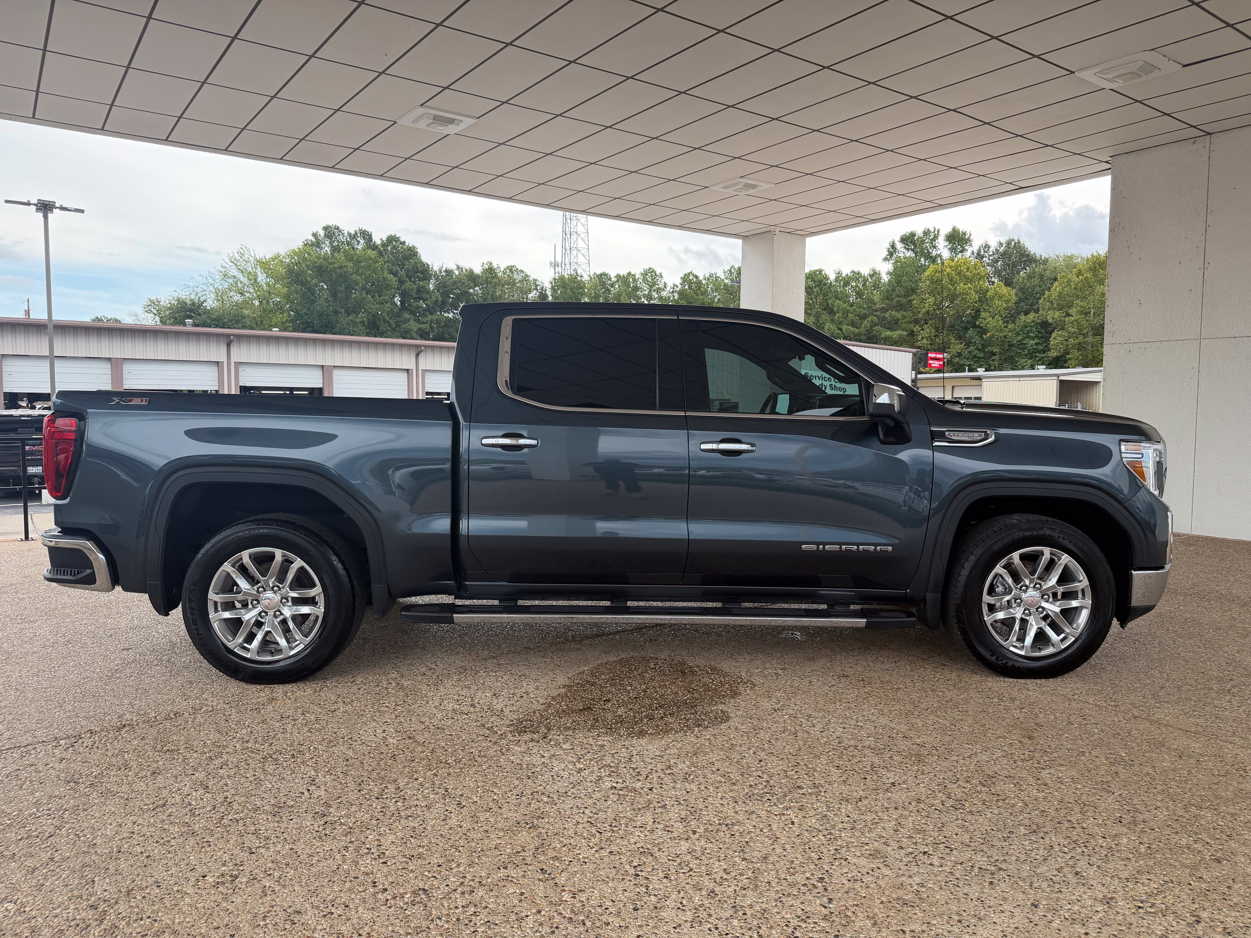 Used 2021 GMC Sierra 1500 SLT AWD/4WD image 5