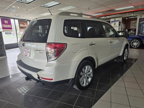 Used 2012 Subaru Forester 2.5X Touring AWD/4WD image 4
