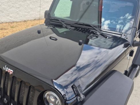 Used 2009 Jeep Wrangler X w/ Black Appearance Group AWD/4WD image 14