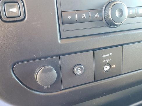 Used 2023 GMC Savana 2500 w/ Driver Convenience Package image 15