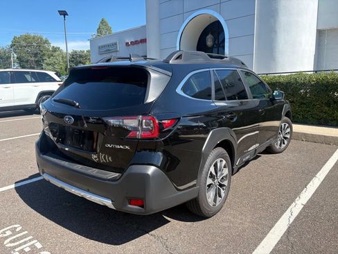 Used 2025 Subaru Outback Limited w/ Tech Package 2 AWD/4WD image 2