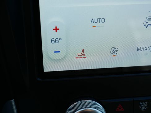Used 2024 Ford Edge SEL AWD/4WD image 28