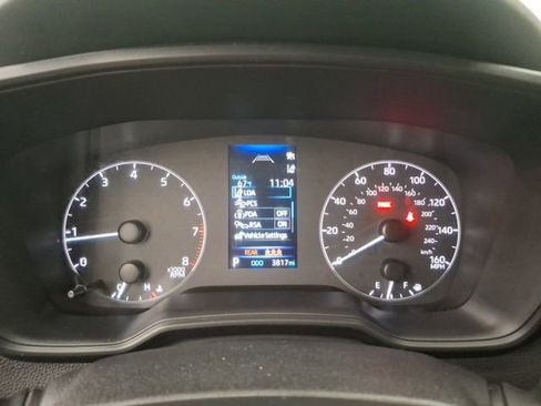 Used 2025 Toyota Corolla SE image 17