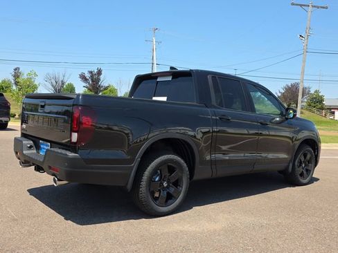 New 2026 Honda Ridgeline Black Edition image 3