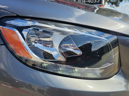 Used 2019 Mercedes-Benz GLC 300 w/ Premium Package image 12