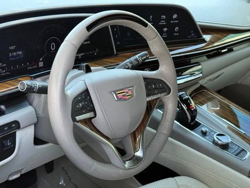 Certified 2024 Cadillac Escalade Sport Platinum w/ LPO, ONYX Package AWD/4WD image 16
