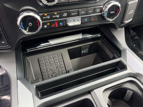 New 2025 Ford F250 Lariat w/ Lariat Ultimate Package image 24