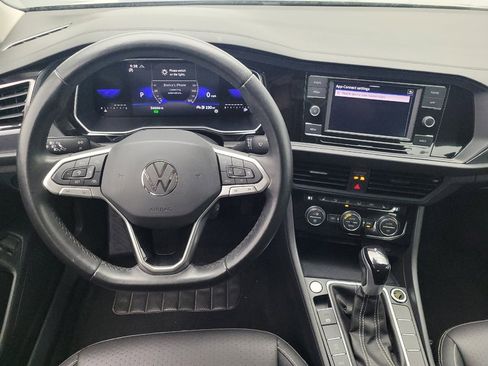 Used 2024 Volkswagen Jetta SE image 22