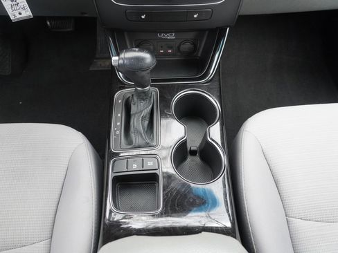 Used 2014 Kia Sorento LX image 15