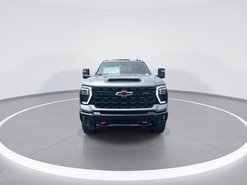 New 2026 Chevrolet Silverado 2500 ZR2 AWD/4WD image 3