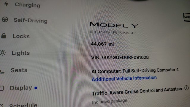 Used 2024 Tesla Model Y 2WD image 52