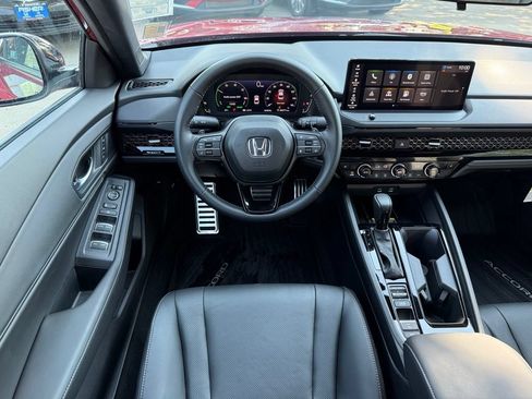 Used 2025 Honda Accord Sport image 2