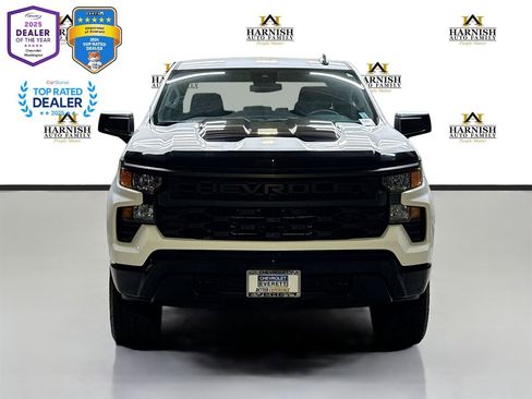 Used 2025 Chevrolet Silverado 1500 Custom Trail Boss w/ Turbomax Blackout Package image 2