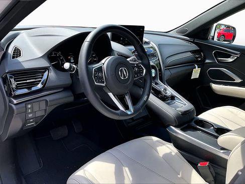 Certified 2025 Acura RDX SH-AWD image 18